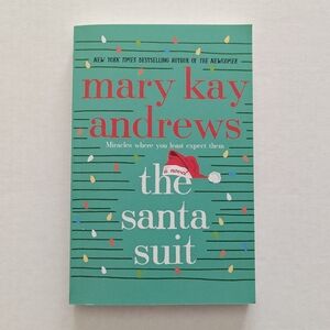 Mary Kay Andrews 'The Santa Suit' Book